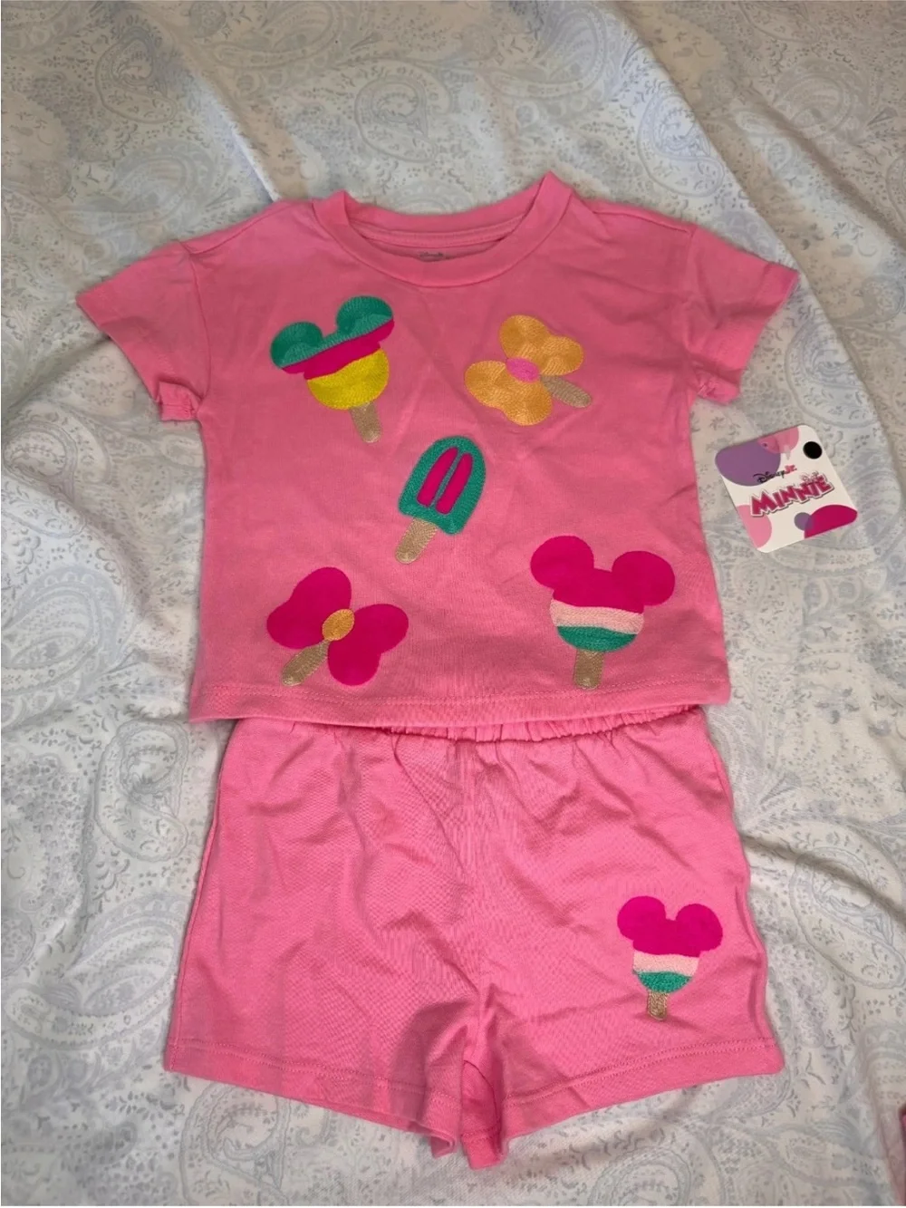 Disney Minnie Mouse Embroidered Designs infant/toddler shorts set